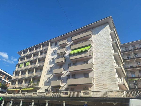 appartamento in affitto a Varese in zona Brunella