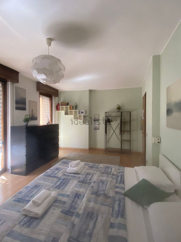 appartamento in affitto a Varese in zona Brunella