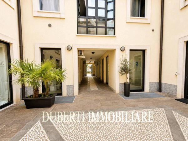 ufficio in affitto a Varese in zona Biumo