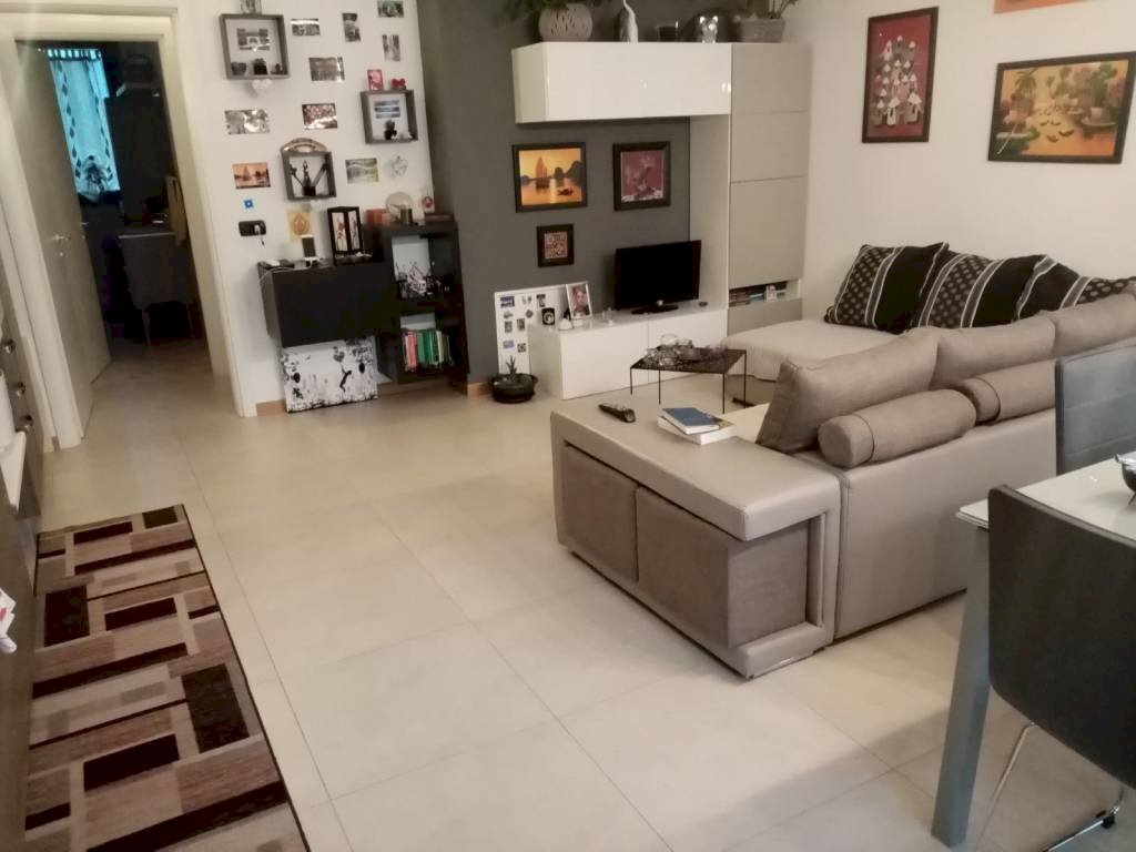 appartamento in affitto a Varese in zona Bizzozero