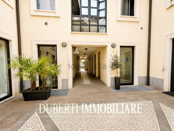 ufficio in affitto a Varese in zona Centro Città