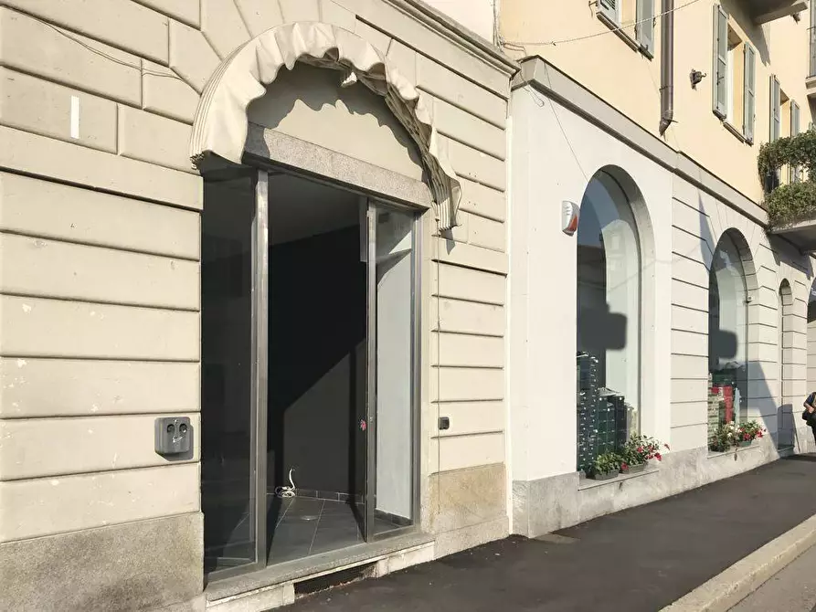 locale commerciale in affitto a Varese in zona Centro Città