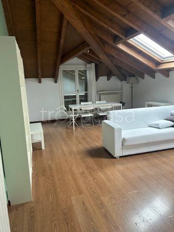 appartamento in affitto a Varese in zona Biumo