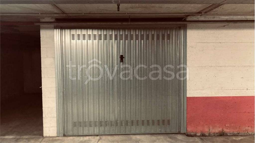 box auto in affitto a Varese in zona Centro Città
