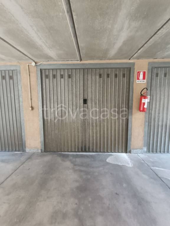 box auto in affitto a Varese in zona Bosto