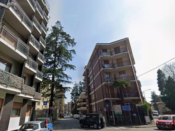 appartamento in affitto a Varese in zona Centro Città
