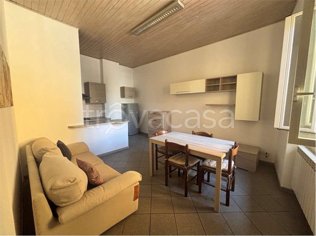 appartamento in affitto a Varese in zona Via Goldoni