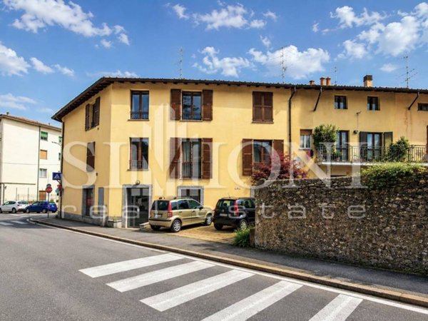 appartamento in affitto a Varese in zona Giubiano