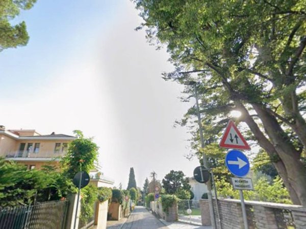 appartamento in affitto a Varese in zona Via Dante