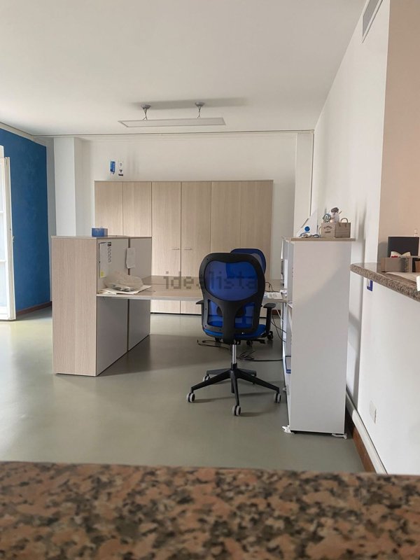 ufficio in affitto a Varese in zona Centro Città