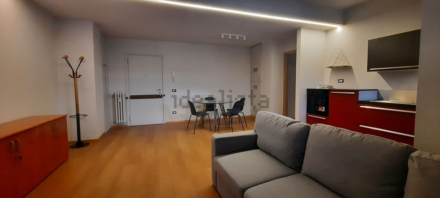 appartamento in affitto a Varese in zona Centro Città