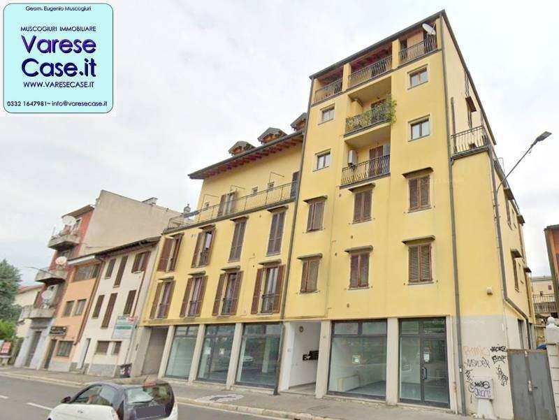 appartamento in affitto a Varese in zona Via Magenta