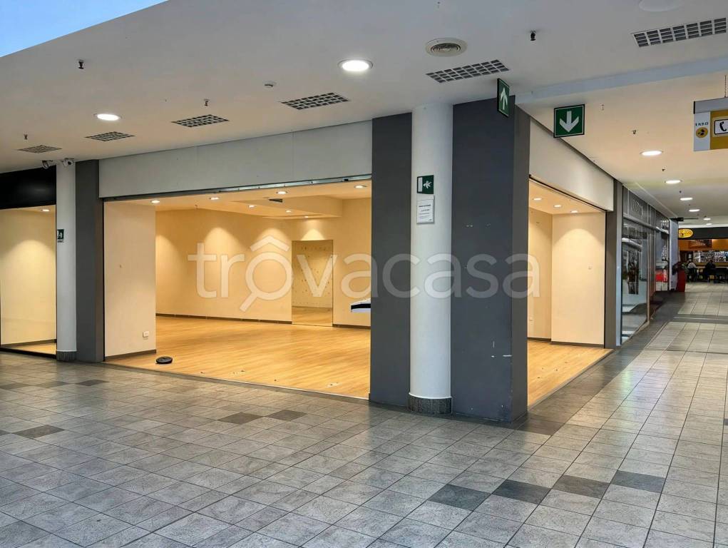 appartamento in affitto a Varese in zona Centro Città