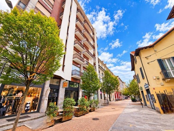 appartamento in affitto a Varese in zona Centro Città