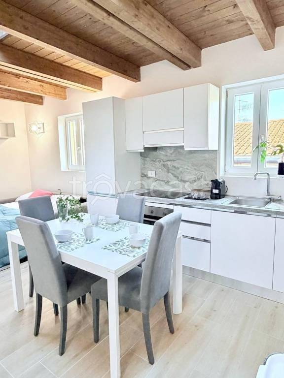 appartamento in affitto a Varese in zona Centro Città