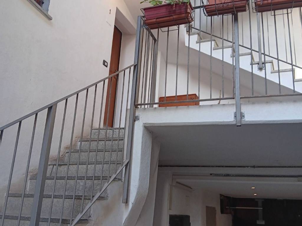 appartamento in affitto a Varese in zona Biumo