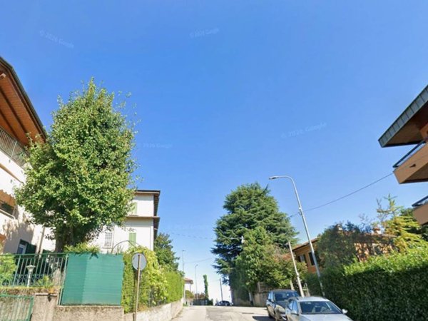 appartamento in affitto a Varese in zona Bizzozero