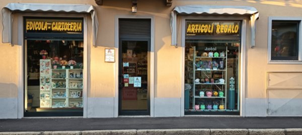 negozio in affitto a Venegono Inferiore