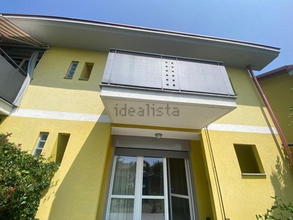 casa indipendente in affitto a Viggiù in zona Baraggia