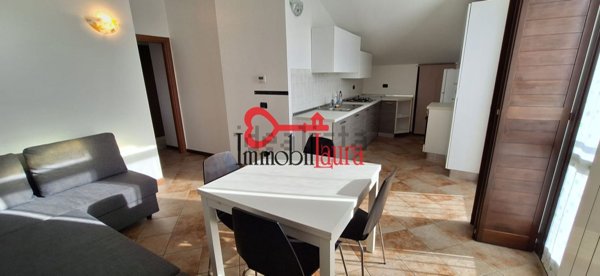 appartamento in affitto a Viggiù in zona Baraggia