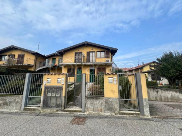 appartamento in affitto a Vizzola Ticino in zona Castelnovate