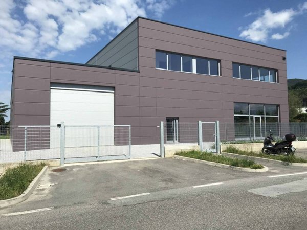 locale commerciale in affitto ad Albavilla