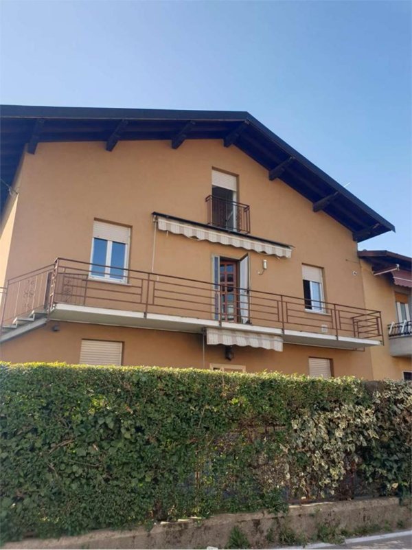 appartamento in affitto ad Albavilla