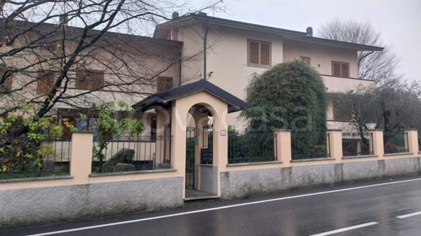 appartamento in affitto ad Albavilla