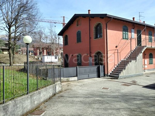 appartamento in affitto ad Albavilla