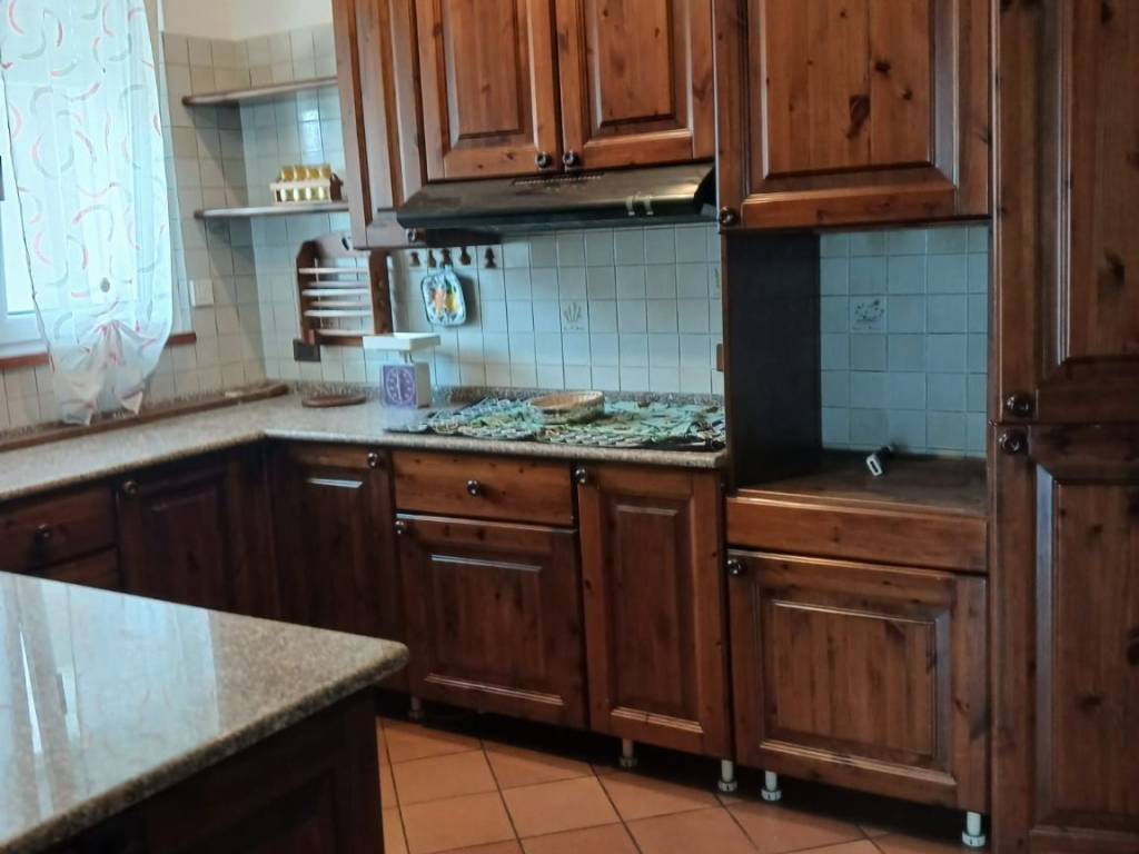 appartamento in affitto ad Albavilla