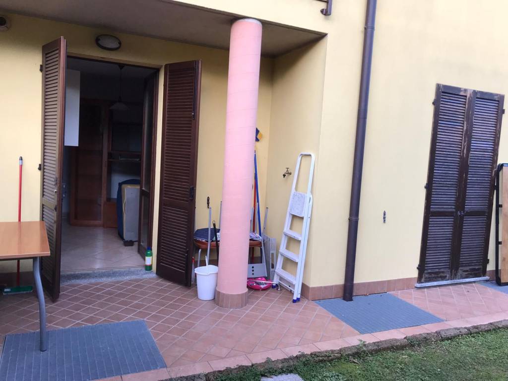 appartamento in affitto ad Albiolo