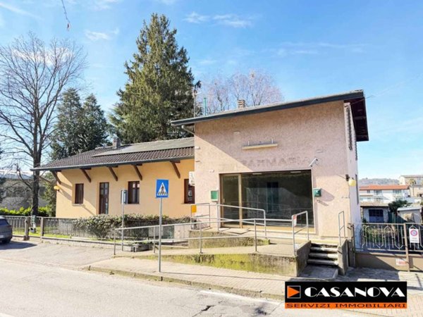 negozio in affitto ad Albiolo