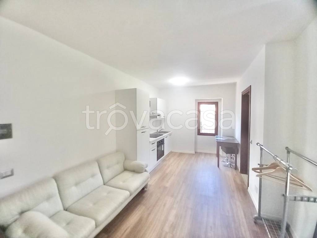 appartamento in affitto ad Appiano Gentile