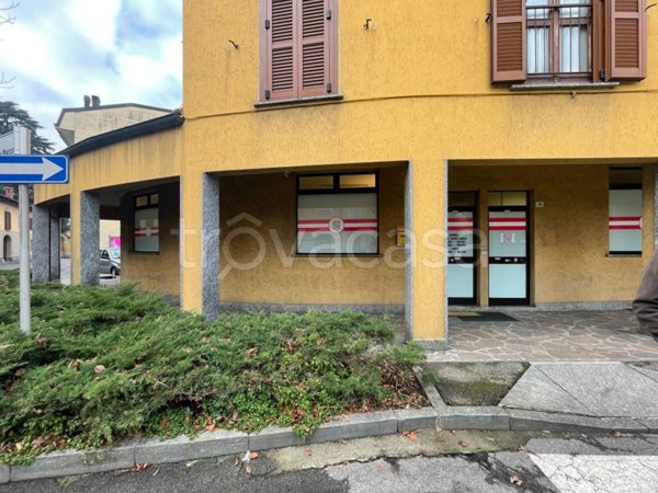 quadrivano in affitto ad Arosio