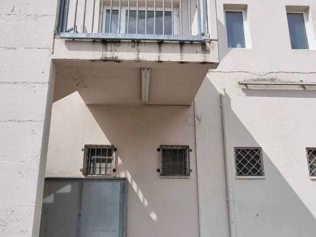 locale commerciale in affitto ad Arosio