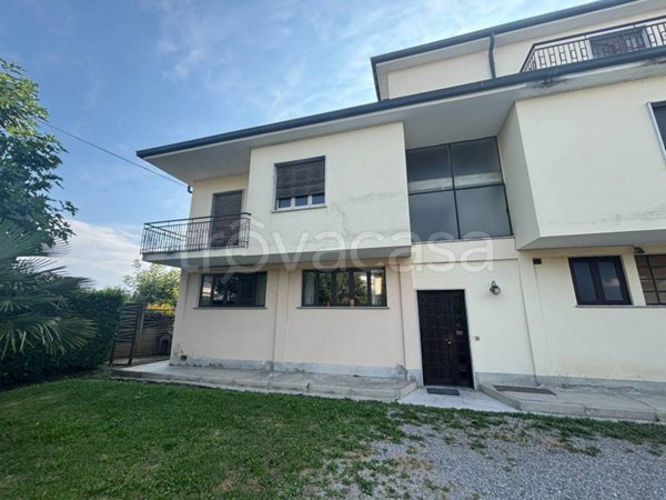 appartamento in affitto ad Arosio