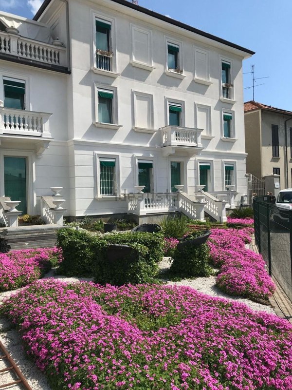 appartamento in affitto ad Arosio