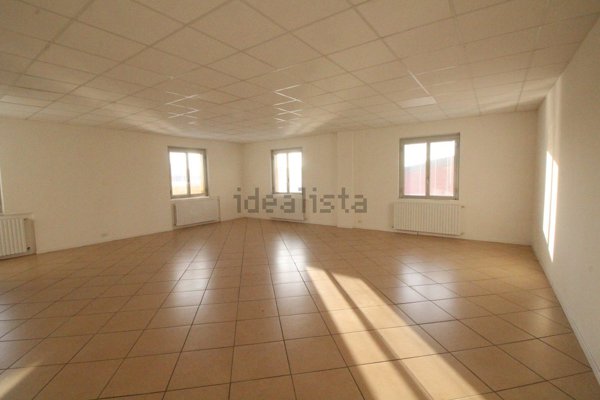 ufficio in affitto a Bregnano