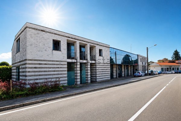 ufficio in affitto a Bregnano