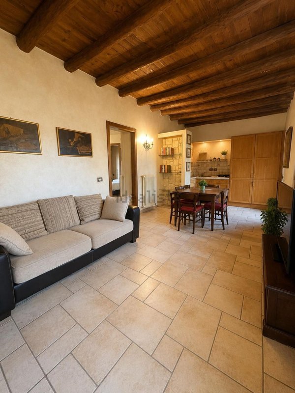 appartamento in affitto a Bregnano in zona San Michele