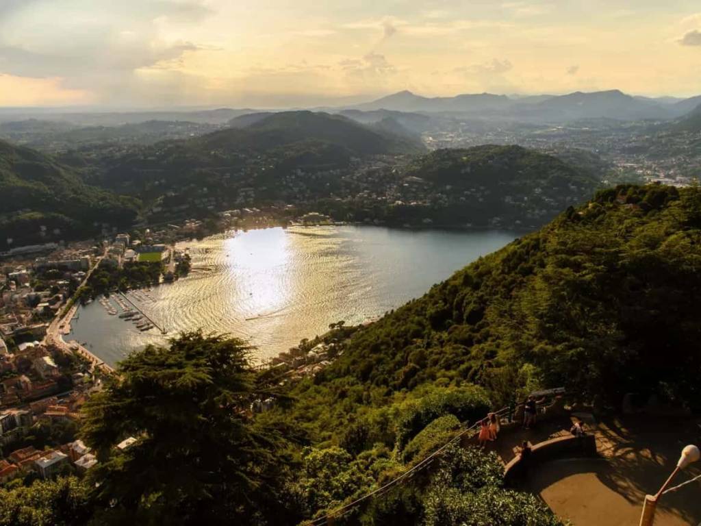 appartamento in affitto a Brunate