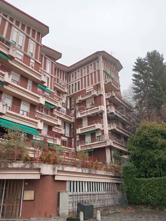 appartamento in affitto a Brunate