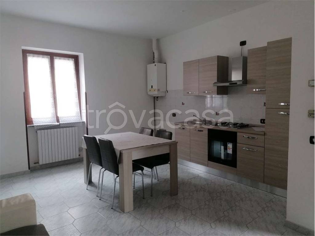 appartamento in affitto a Bulgarograsso