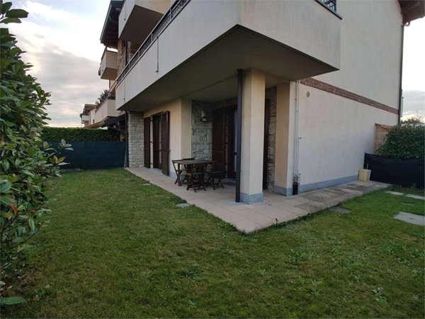 appartamento in affitto a Bulgarograsso