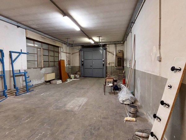 locale commerciale in affitto a Cabiate