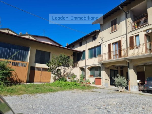 casa indipendente in affitto a Cadorago