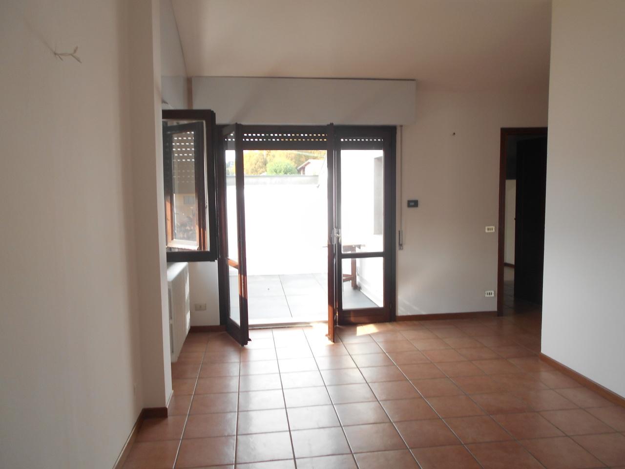 appartamento in affitto a Cantù