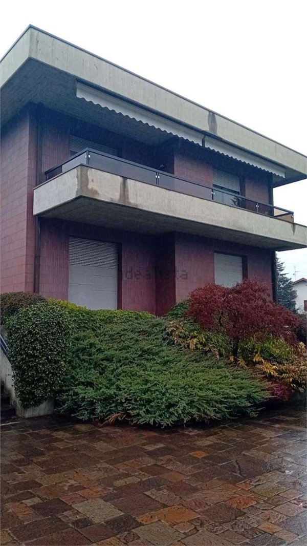 appartamento in affitto a Cantù in zona Cascina Amata