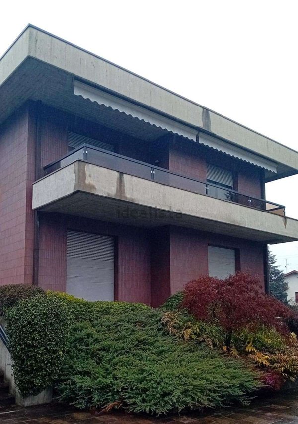 appartamento in affitto a Cantù in zona Cascina Amata