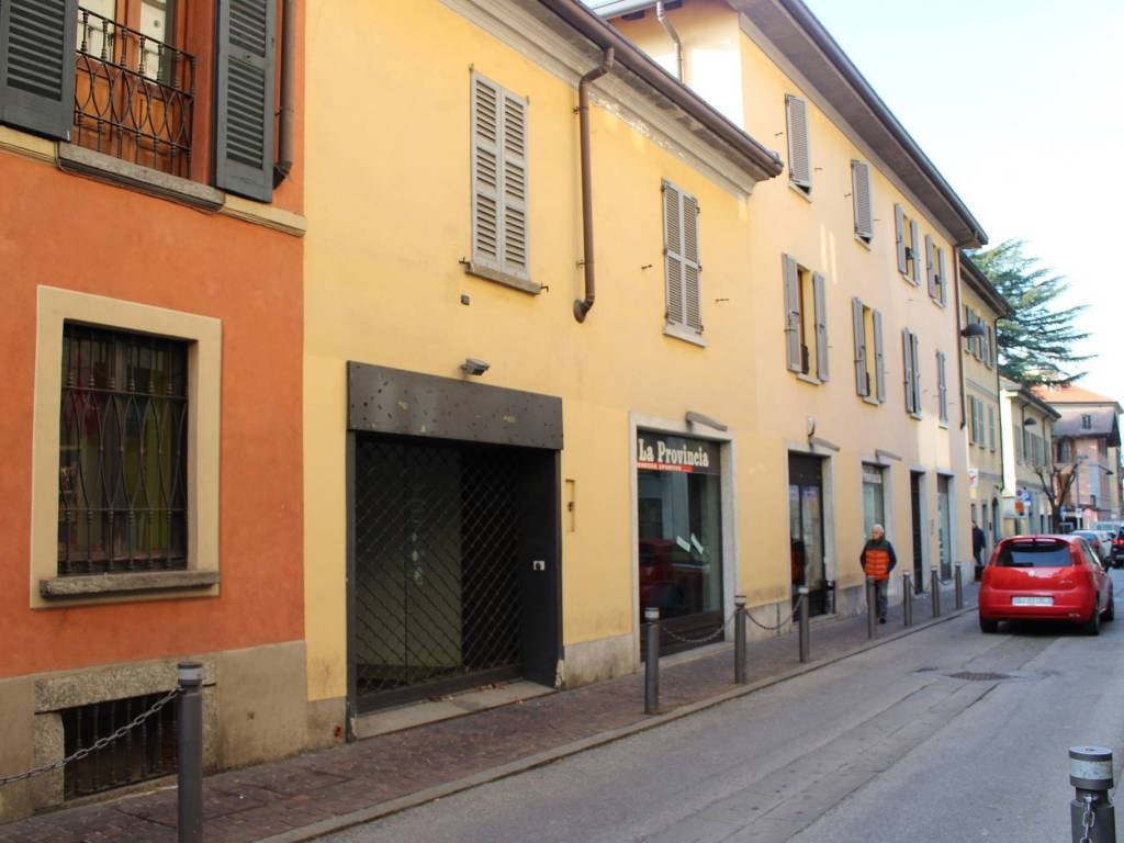 negozio in affitto a Cantù